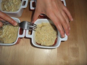 Le passage de la fourchette confère l'aspect crumble jusque là non présent